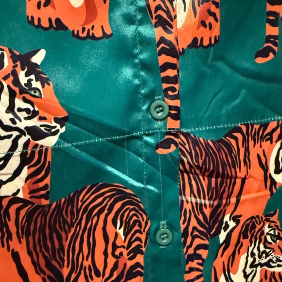 Dressed in LALA Green Tiger Top - Picture 12 of 13